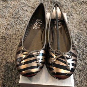 Womens Volatile Pewter Tiger Flats